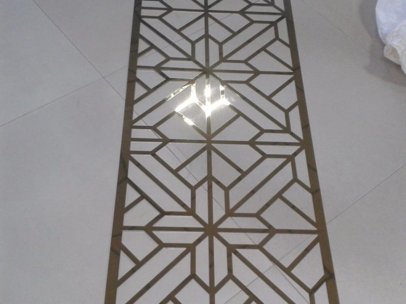 哪些地方常用wb官网花格隔断呢