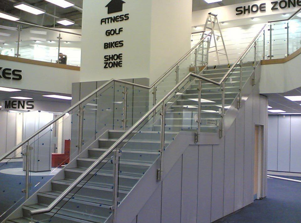 商场用wb官网楼梯护栏管