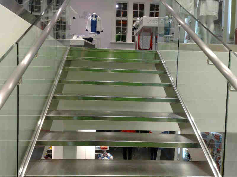 wb官网楼梯矩形护栏管