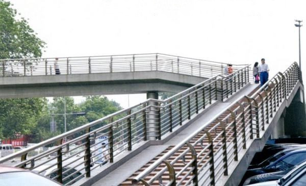 wb官网天桥护栏管